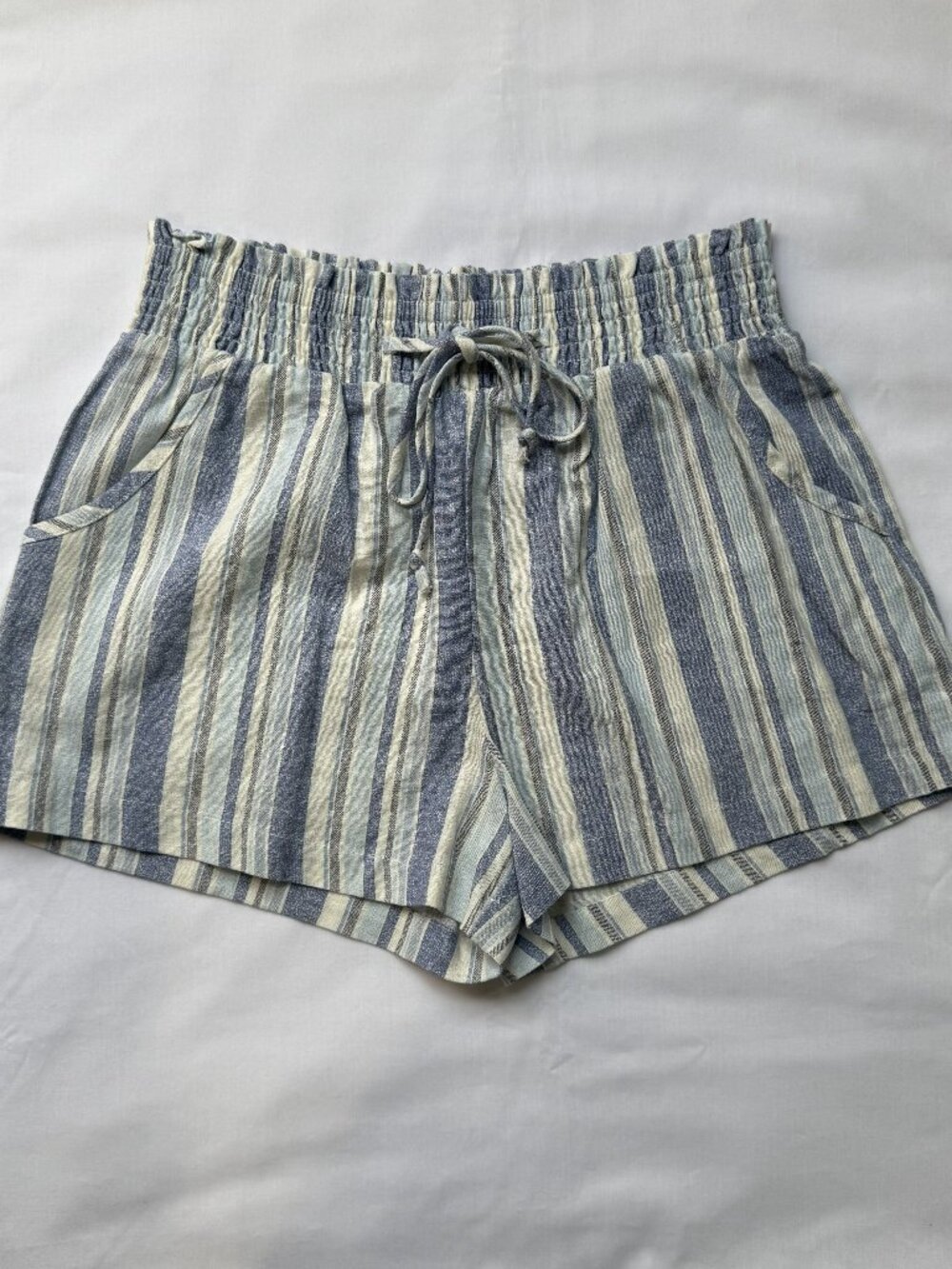 Joe B Blue Striped Linen Blend Smocked Paperbag Waist Shorts Size Large